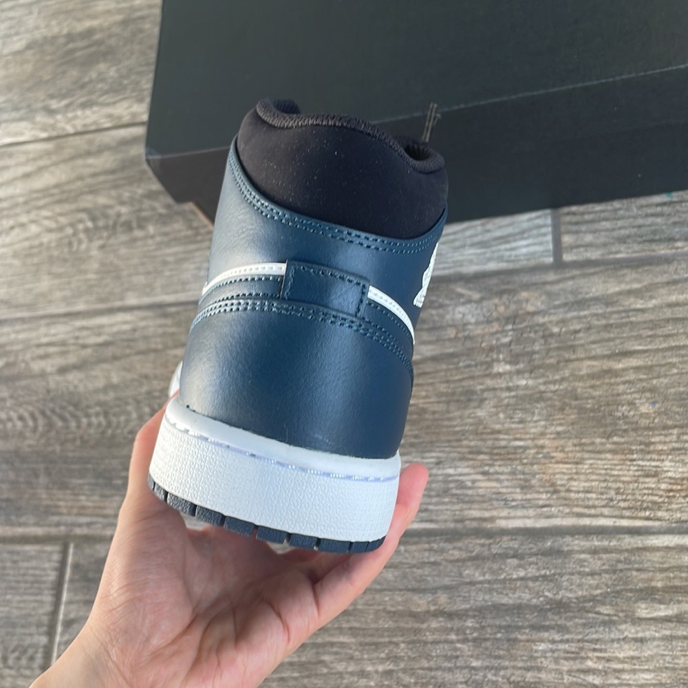 Air Jordan 1 Armory Navy Men’s Sneakers - Picture 7 of 8